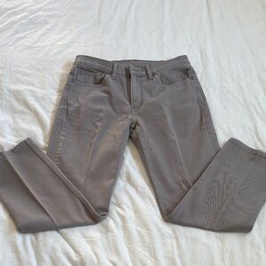 Levi’s 514 Gray Straight-Leg 32 x 30 Jeans